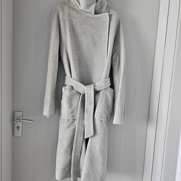 미샤 베이비라마 연그레이 코트