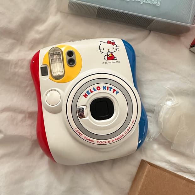 인스탁 미니 25 헬로키티 한정판 instax mini 25 kitty