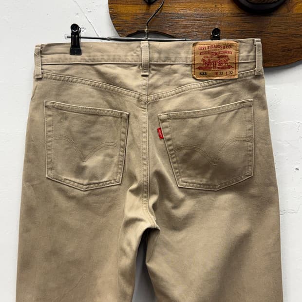 Levi's 533 Loose Straight Pants