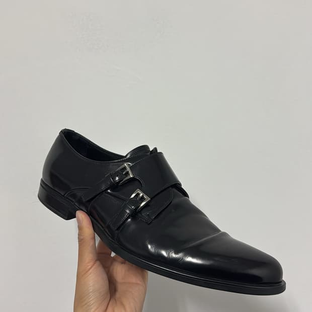 프라다 아카이브 몽크 스트랩 로퍼