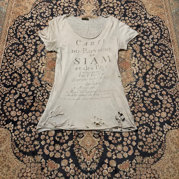 'GOA' damged t-shirt