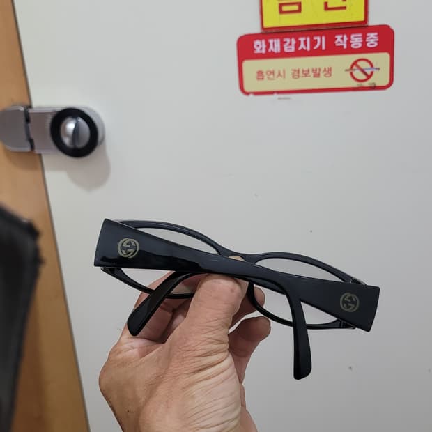 구찌 뿔테안경