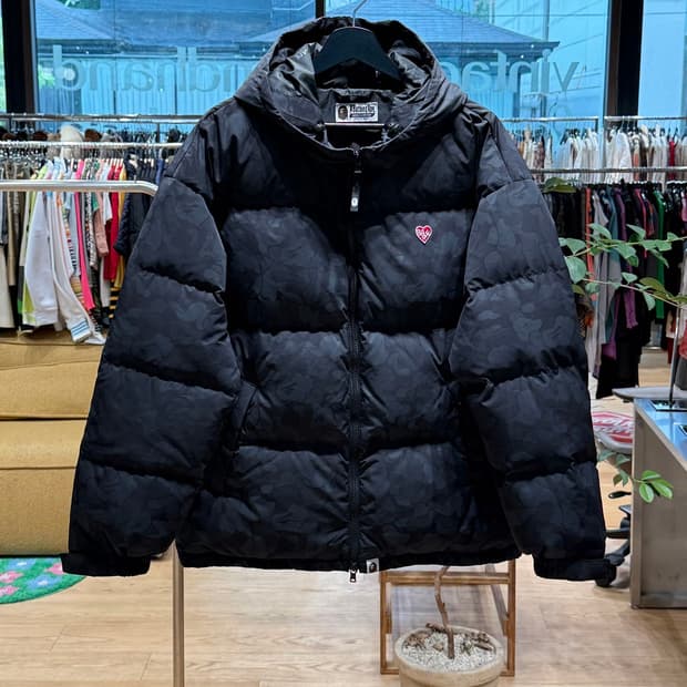 베이프 솔리드 카모 다운 패딩 