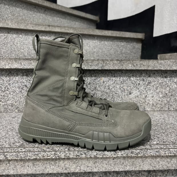 나이키 sfb 필드부츠 세이지 그린 260