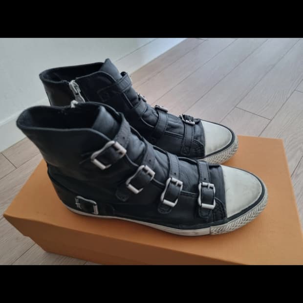 Ash 플랫 스니커즈 37 240