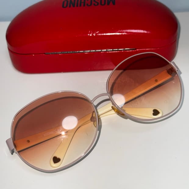 MOSCHINO 모스키노 선글라스 베이지