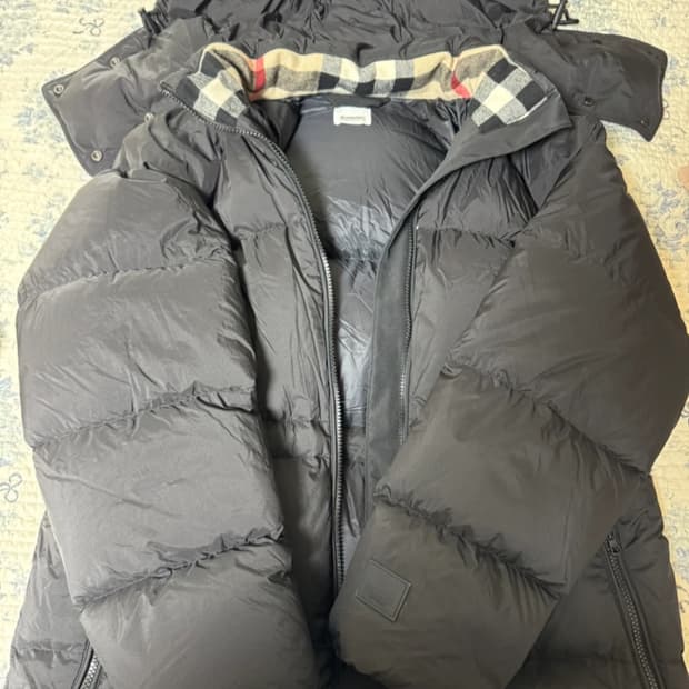 버버리 블랙 로고 롱패딩