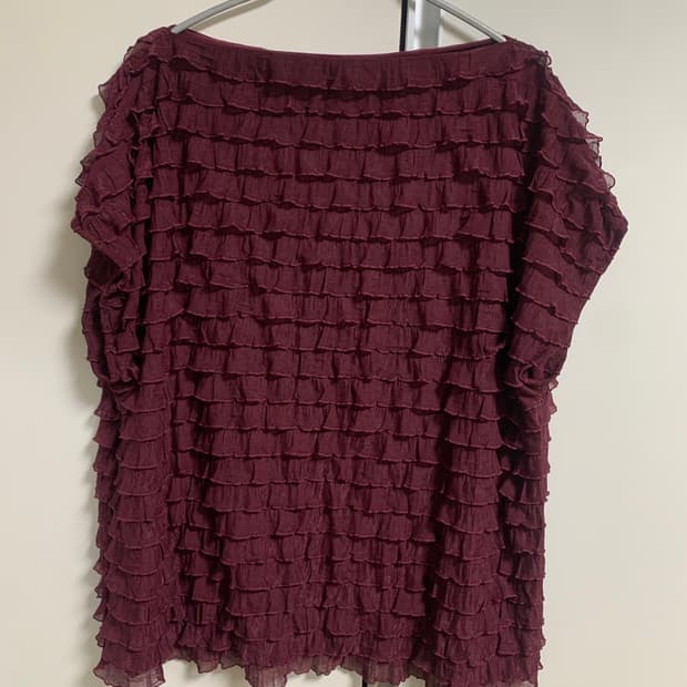 오리엔탈 프릴 반팔티셔츠