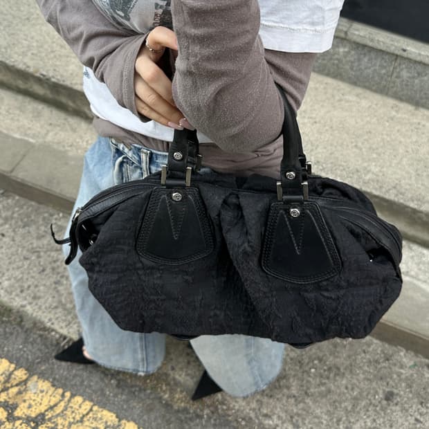 00s 프란체스코 비아시아 가죽 디테일 백