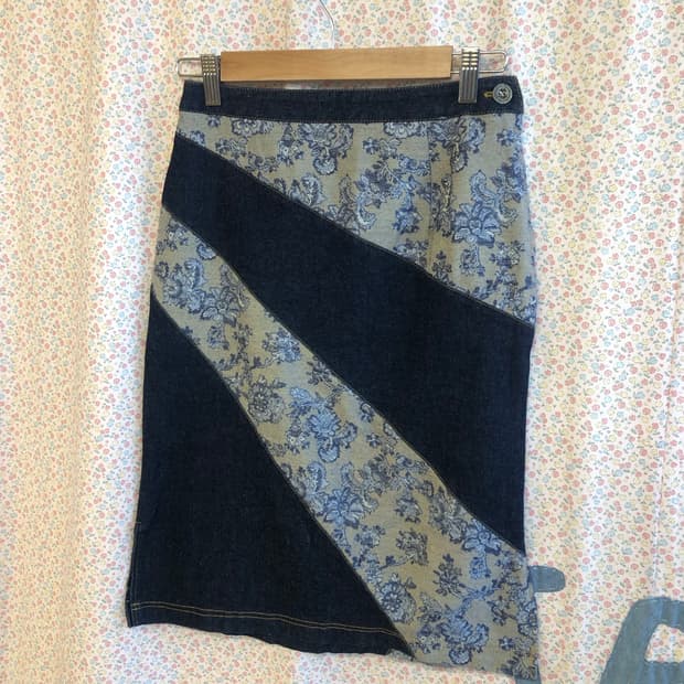 floral denim skirt
