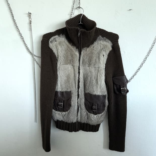 안나수이 james coviello 04FW 래빗퍼 집업