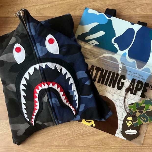 [나고야 매장 구매] 베이프 세퍼레이트 샤크 후드집업 블랙 블루