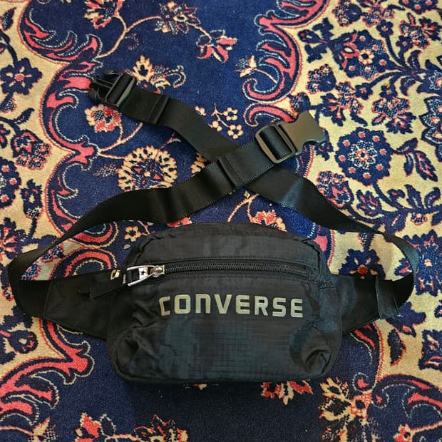 컨버스(Converse) 시그니쳐 빅로고 미니 카메라백