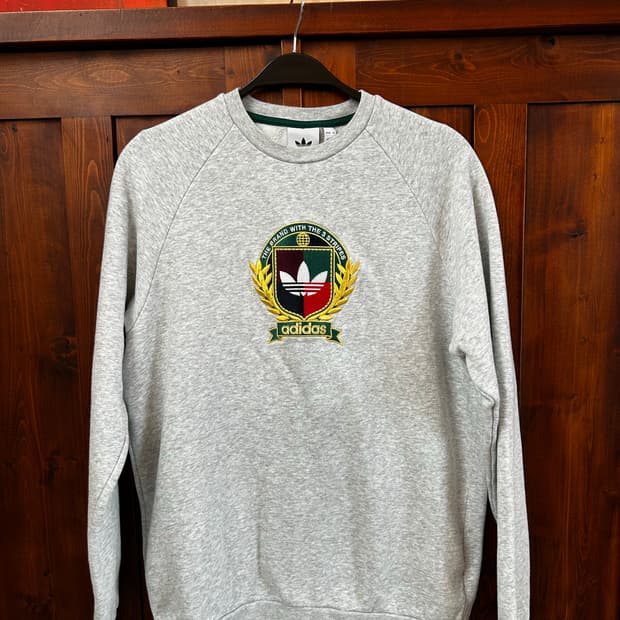 아디다스 기모 맨투맨