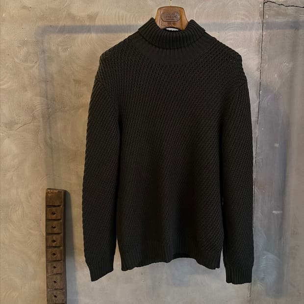 에트로 터틀넥 니트 105