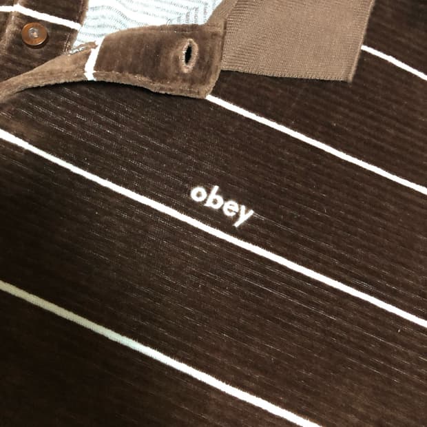 obey 카라 티셔츠