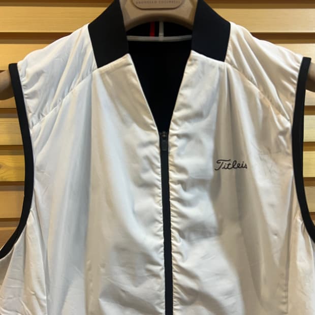 타이틀리스트 여성 아이보리 바람막이조끼 골프조끼