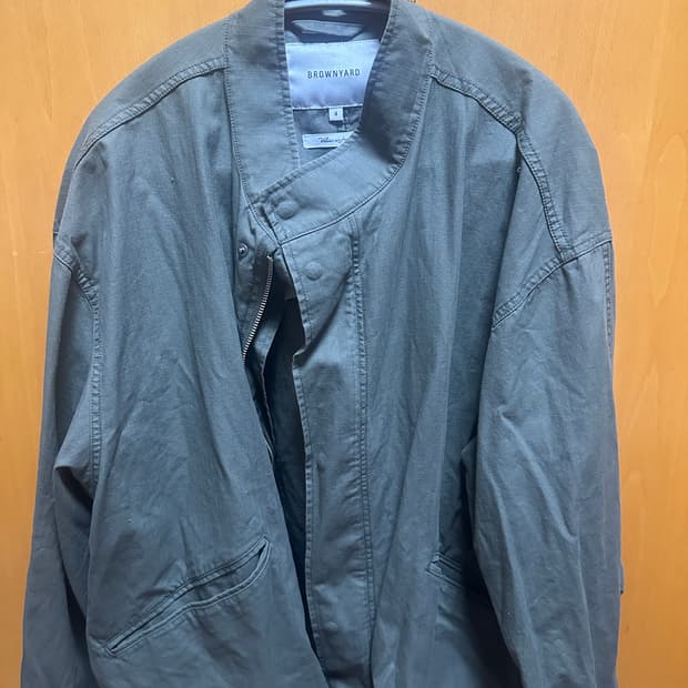 브라운야드 피쉬테일 야상