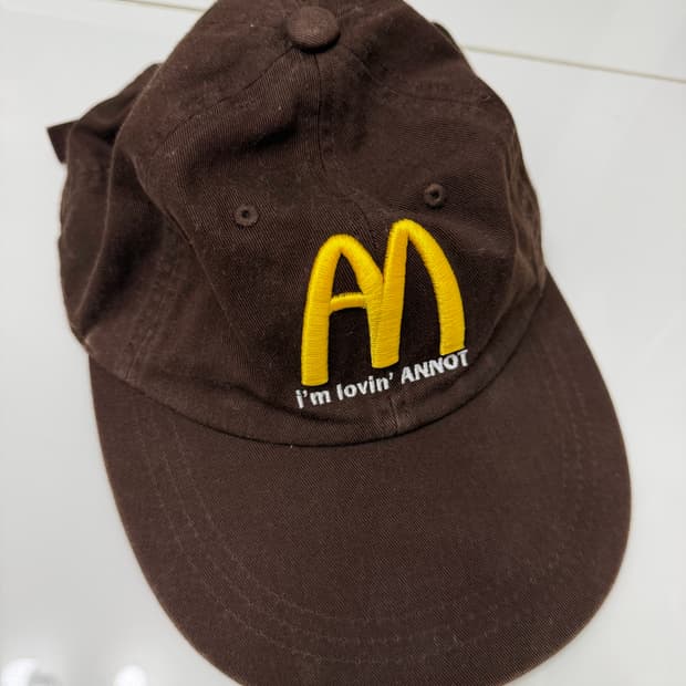 아노트 맥도날드 모자