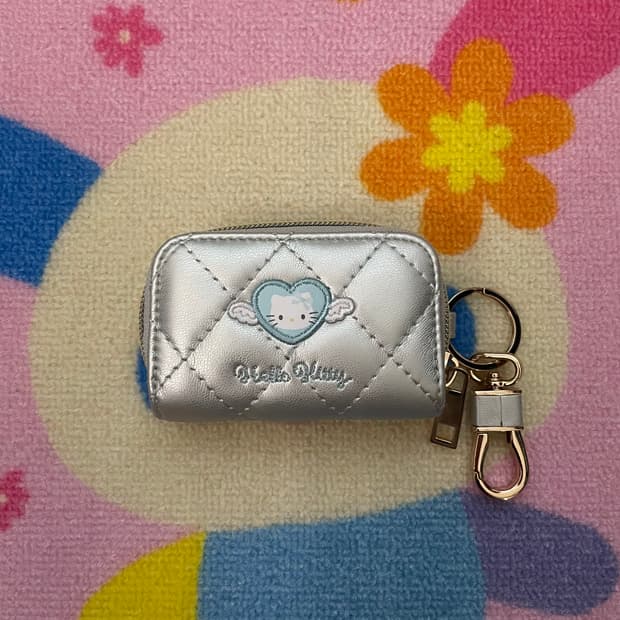 [새상품/한정판] 산리오 실버 퀼트 키티 키케이스 키링
