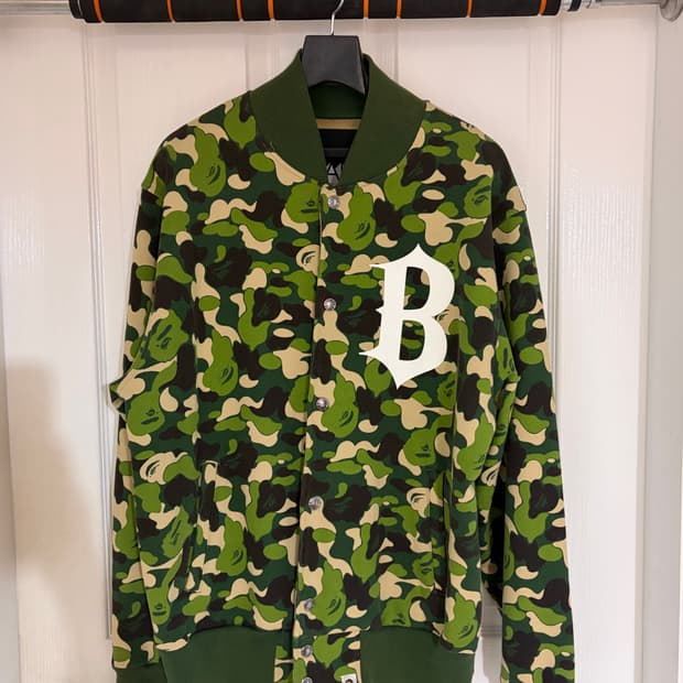 베이프 og 카모 바시티 자켓