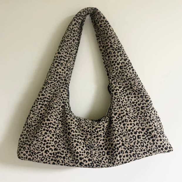 상태최상) 레오파드 숄더백