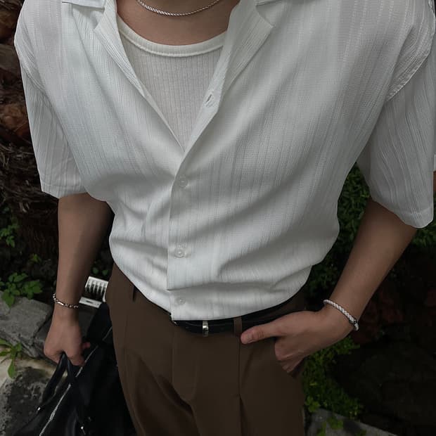 화이트 줄지 반팔 셔츠