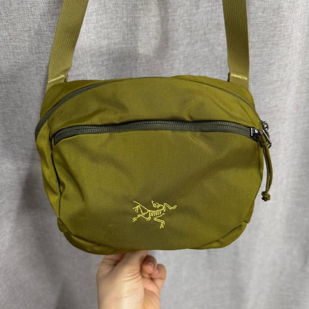 아크테릭스 맨티스 2 웨이스트백 크로스백 등산