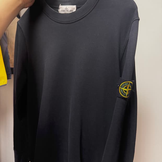 L) 현행 정품 스톤아일랜드 맨투맨 기모아님!!!