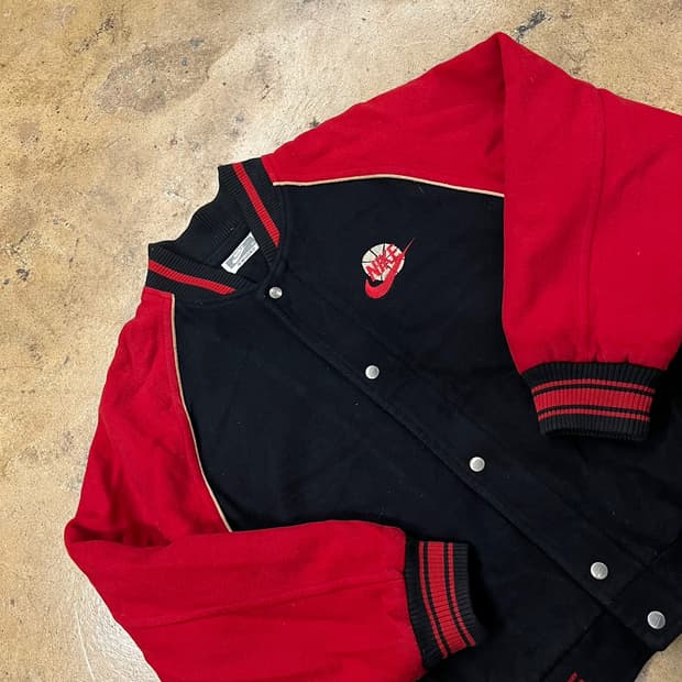 [정품/95] 나이키 블랙 레드 스타디움 자켓 b17