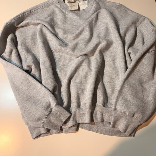 레미릴리프 스웻셔츠