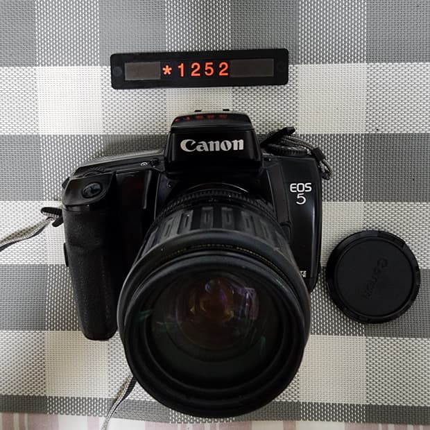 캐논 EOS 5 필름카메라 35-135미리 줌렌즈