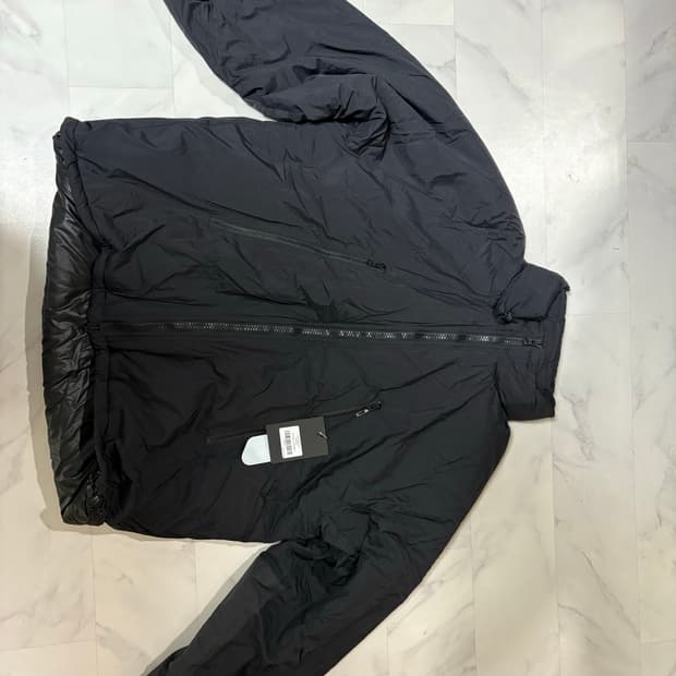 와일드띵스 몬스터 숏 패딩