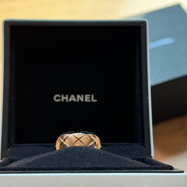 샤넬 코코크러쉬 반지 스몰 베이지골드 51호 팝니다