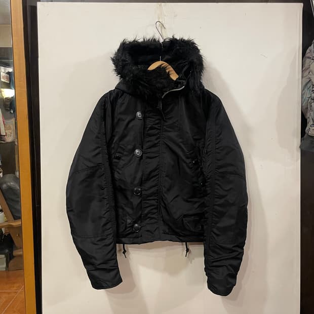 알파인더스트리 리메이크 크롭봄버 M