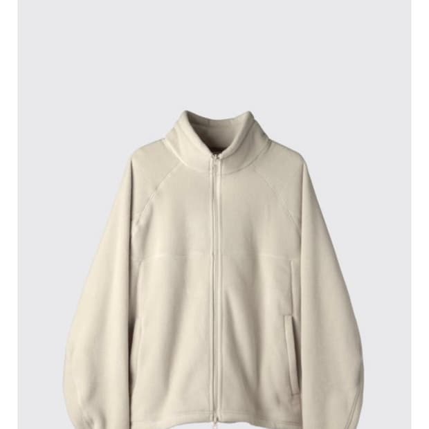 해칭룸 후리스 구매원해요