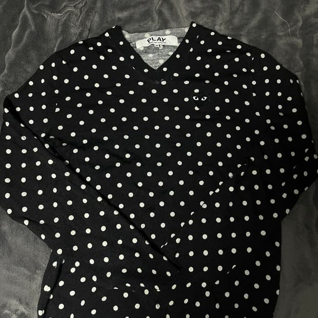 꼼데가르송 도트 브이넥 니트 (M) 