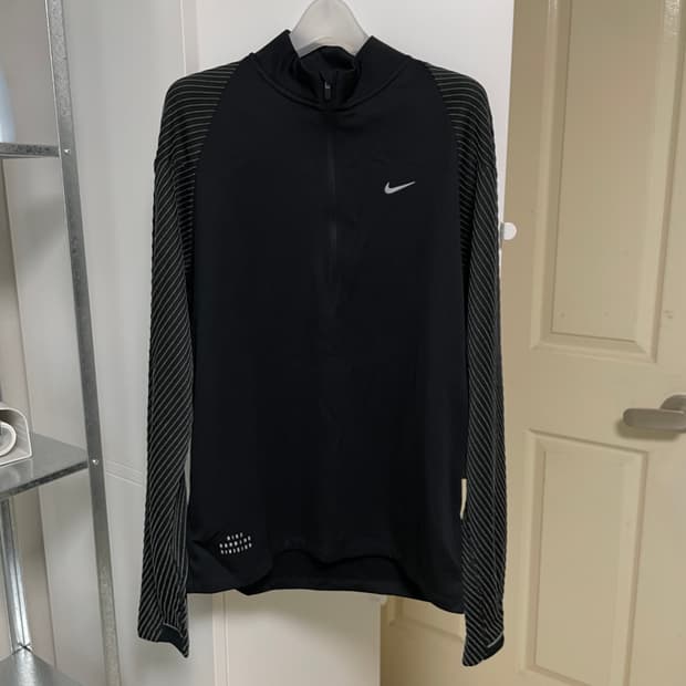 나이키 러닝 디비전 탑 L