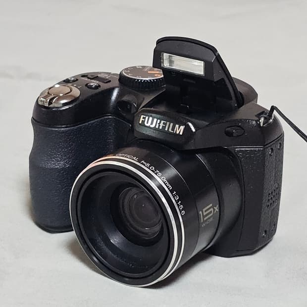 후지필름 파인픽스 S1600 디지털카메라