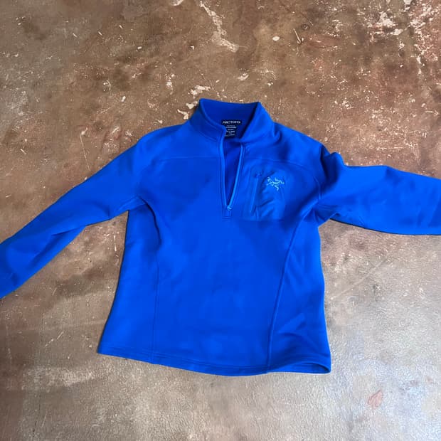 아크테릭스 반집업