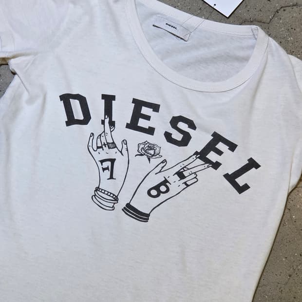 Diesel 디젤 U넥 반팔티