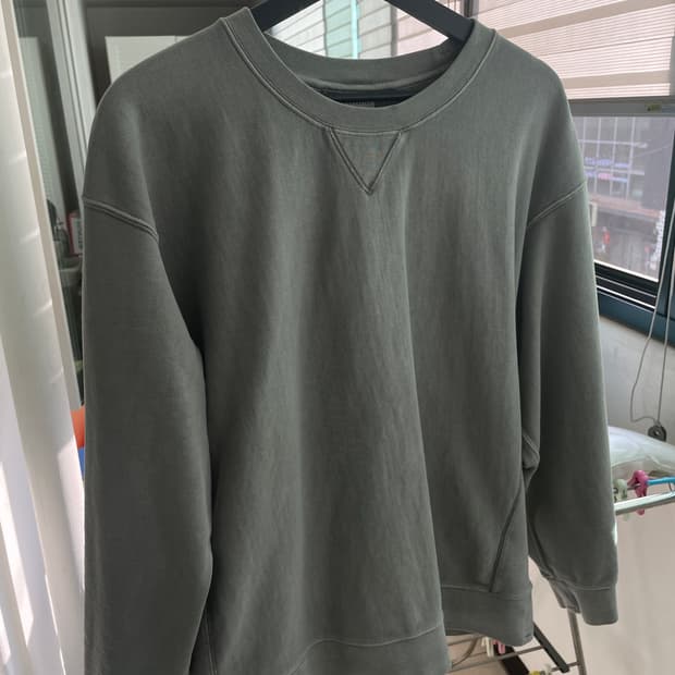 카키스 스웻셔츠 (m)