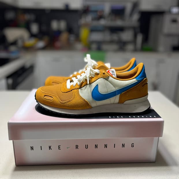 나이키 볼텍스 오커블루 260