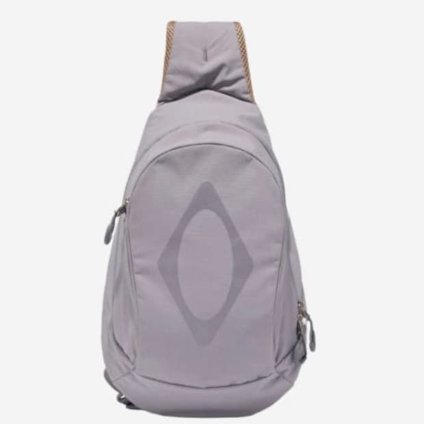 미스치프 롬버스 포켓 슬링백 