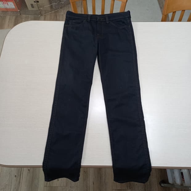 32 리바이스511 스판 슬림일자진 블랙 32-307