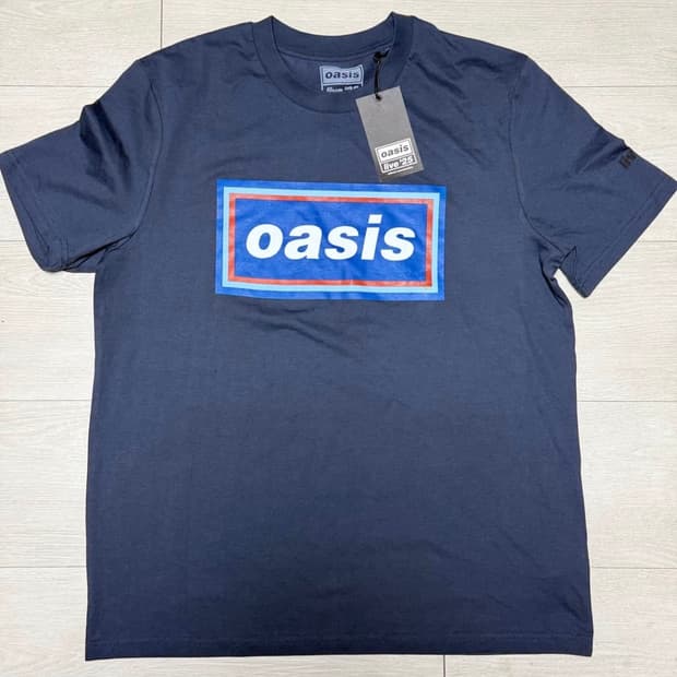 오아시스 라이브25 공식 96' 레트로 로고 티셔츠 다크네이비