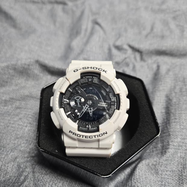 지샥 GA-110GW-7ADR