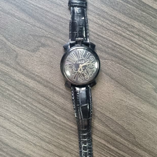 가가밀라노 메뉴얼 40mm 올블랙