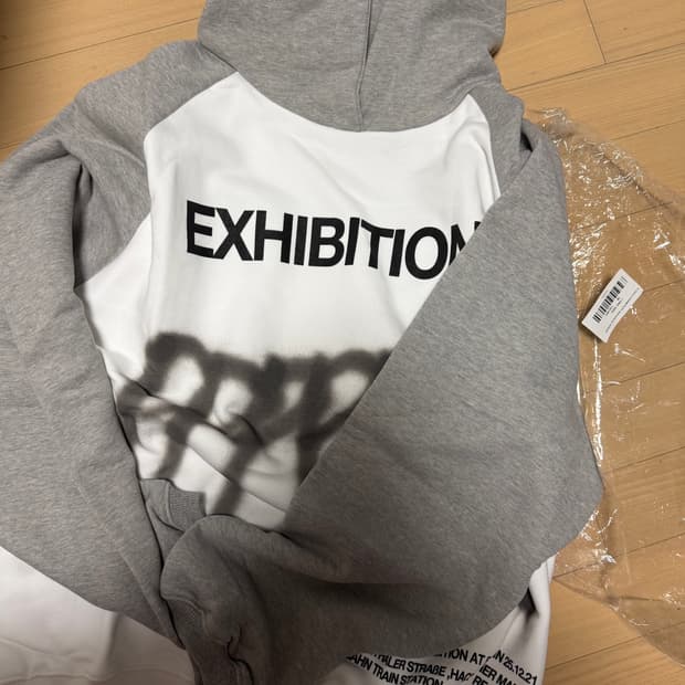 더뮤지엄비지터 exhibition 후드