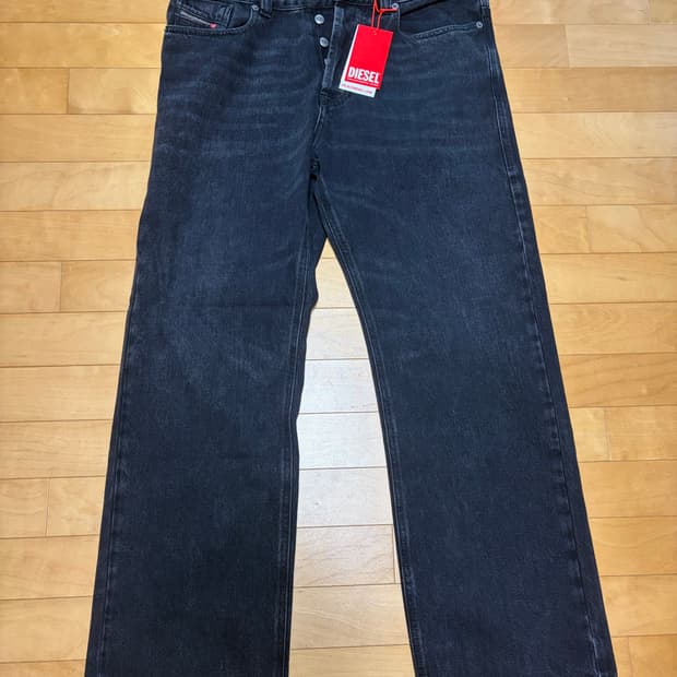 디젤 블랙 워시드 데님 31사이즈